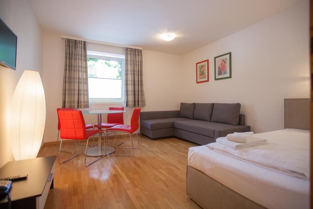 Wolke 7 Hotel Ройте Екстериор снимка